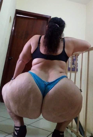 BBW Squatting With Her Huge Ass