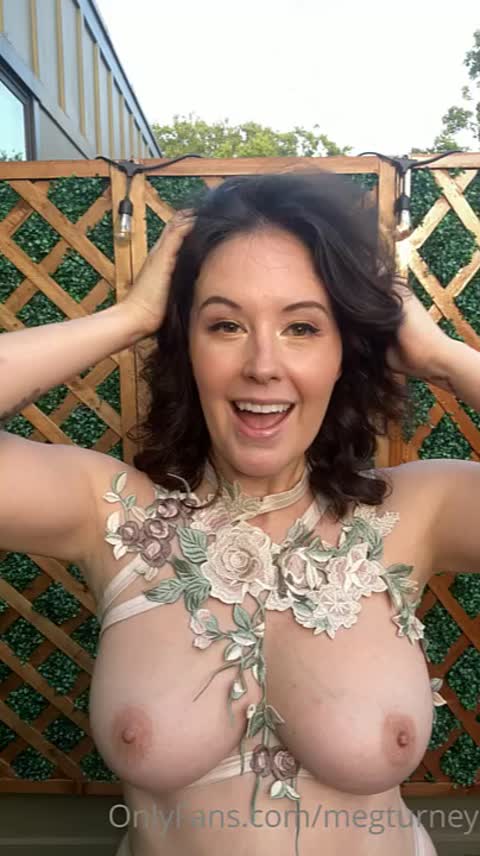Meg Turney Nude Bonus Flower Lingerie Video Leaked